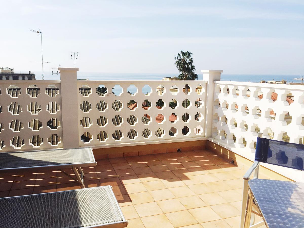 Hotel Ines Varraze Exterior foto